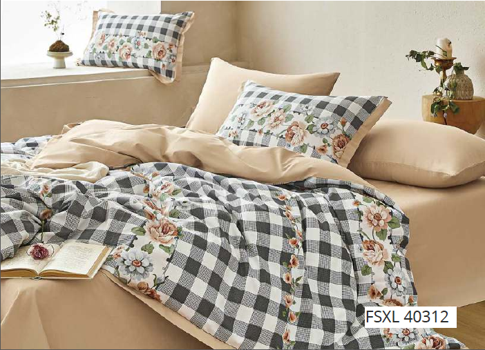Four Seasons XL Double Duvet Cover