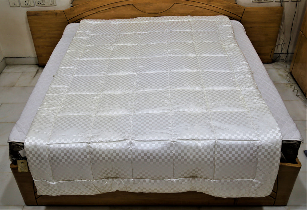 Spread 5Star Quilt (64x95 Inch)-Ficrofibre - Jagdish Store Online Since 1965