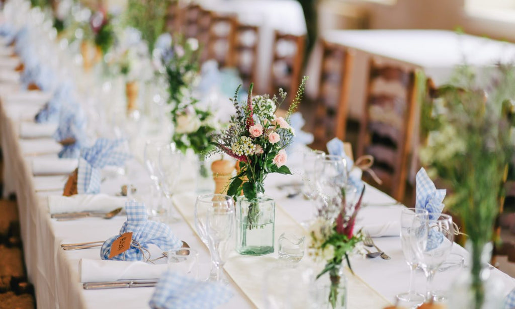 Tips to Choose the Right Table Runner Online