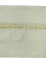 Solid cream cotton bedsheet with a woven crochet lace trim band