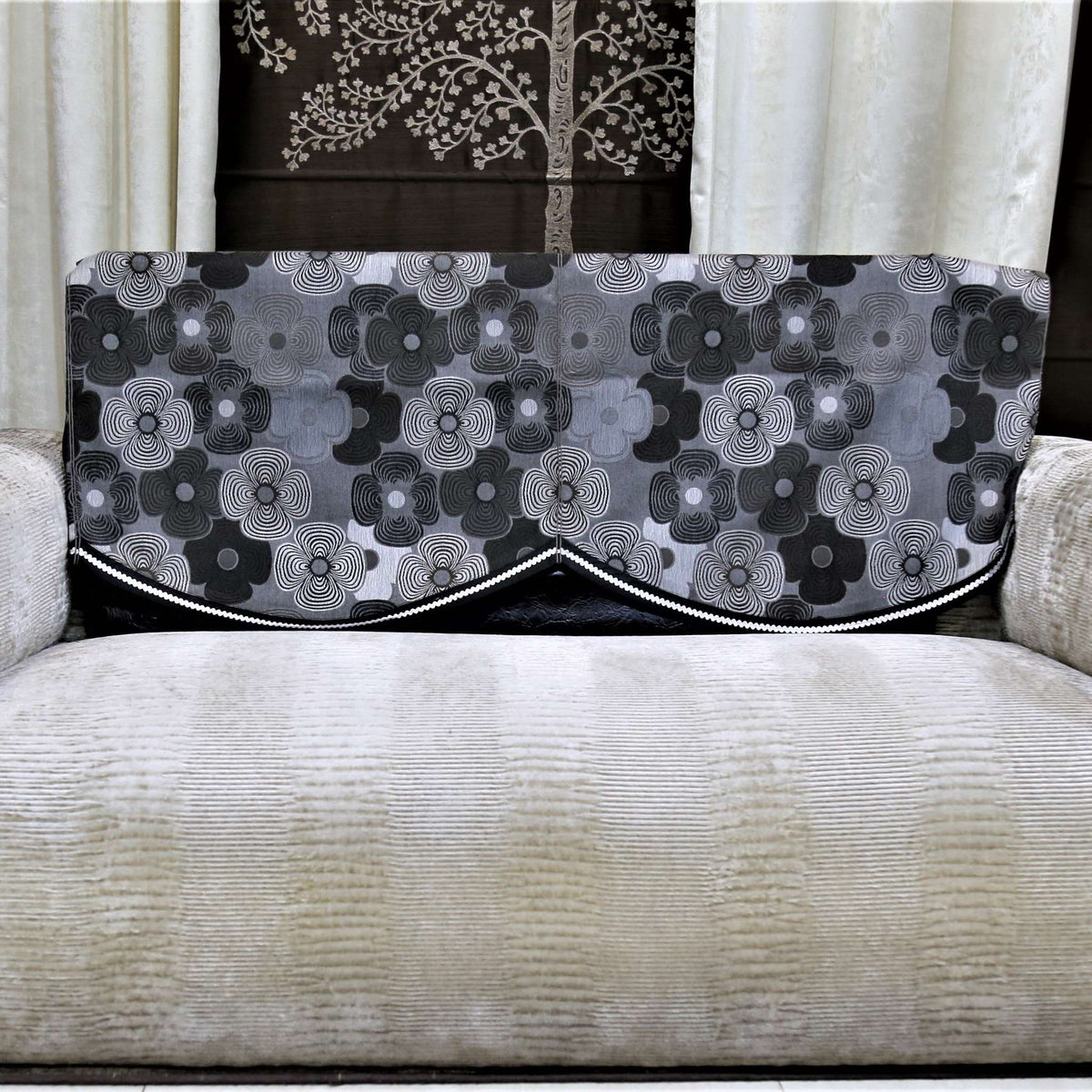 Black Printed Polyester Sofa Back 23x25 inch front view