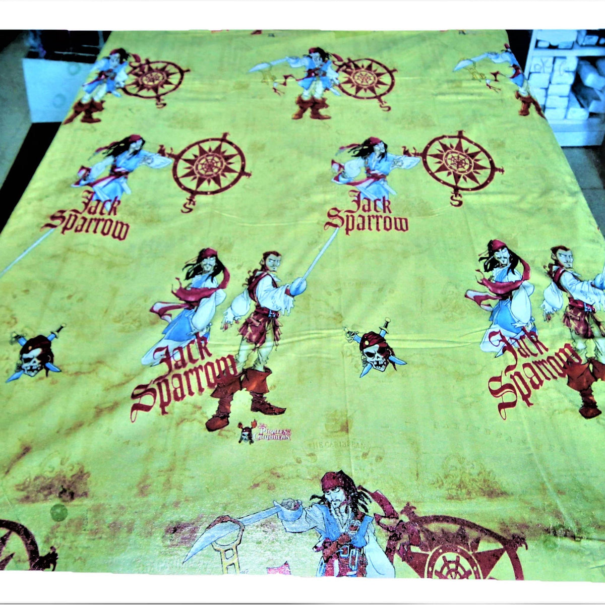 Golden yellow cotton duvet cover with a pirate adventure character print