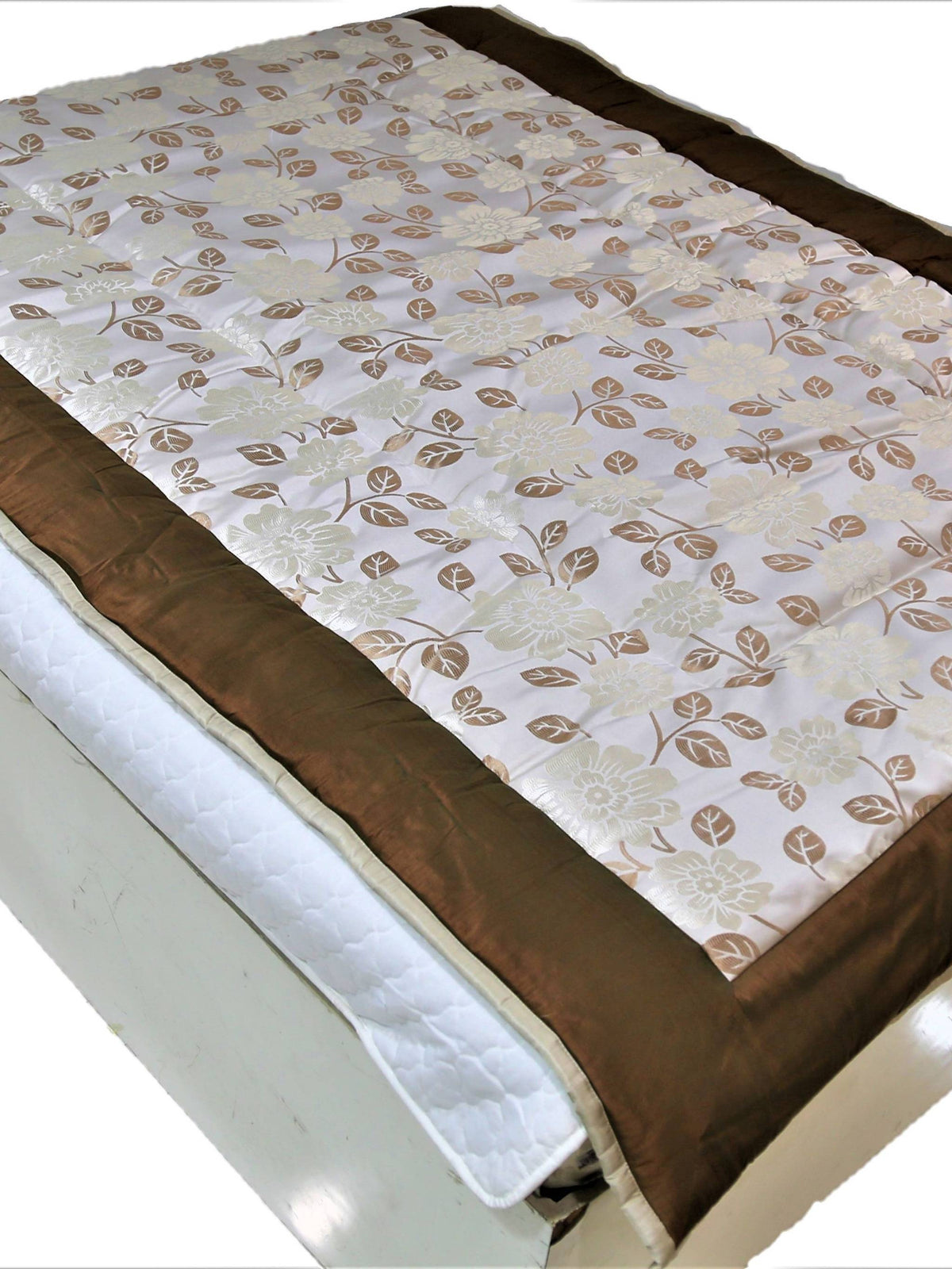 Brown Polycotton Quilt front view