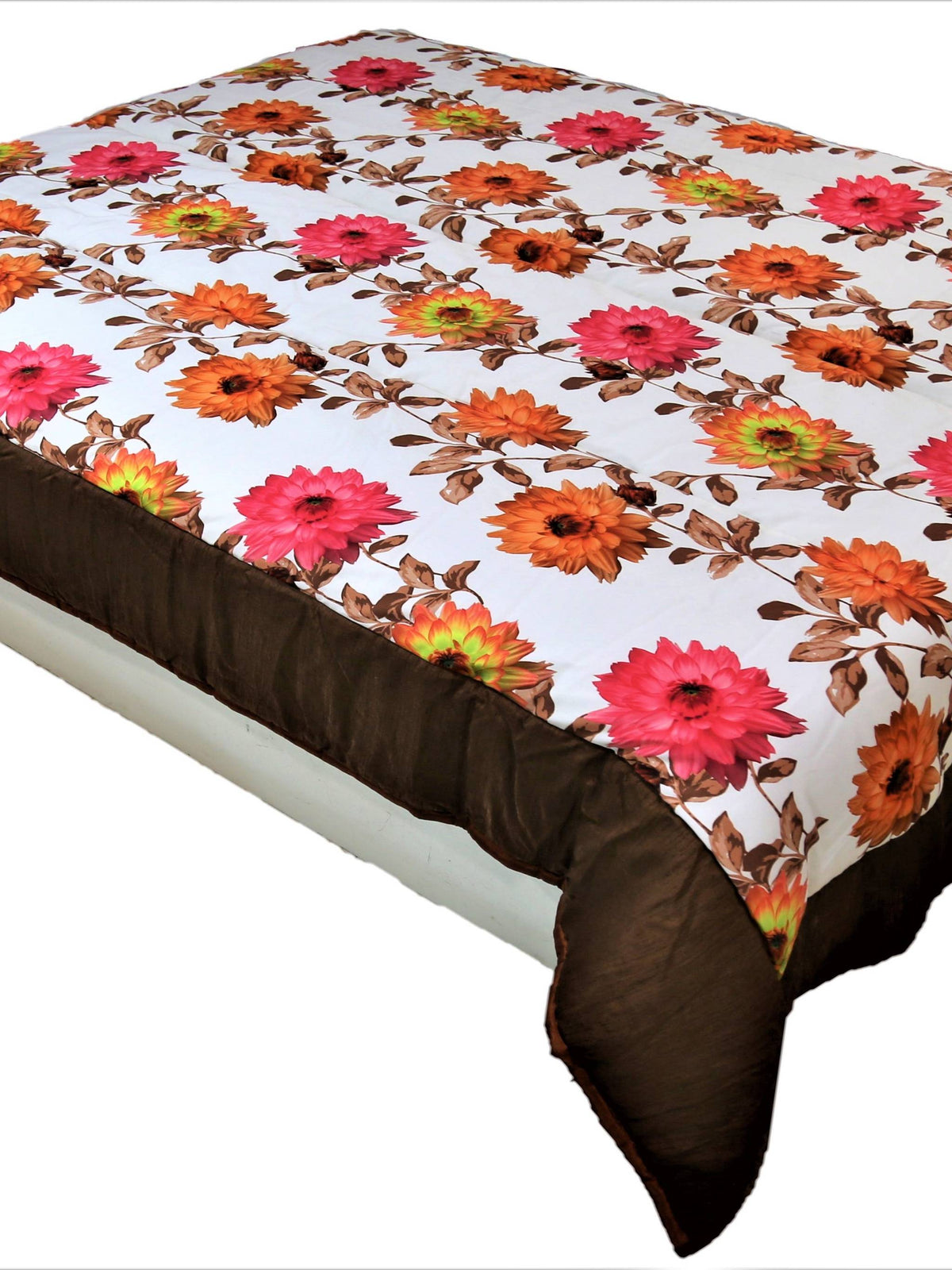 White polycotton double bed quilt with pink and orange gerbera floral print