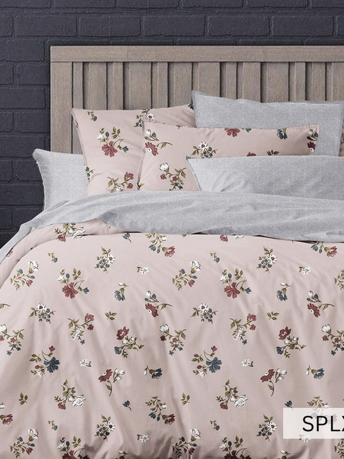 Blush ivory bedsheet with scattered vintage roses, English Home 220TC SPLXL526