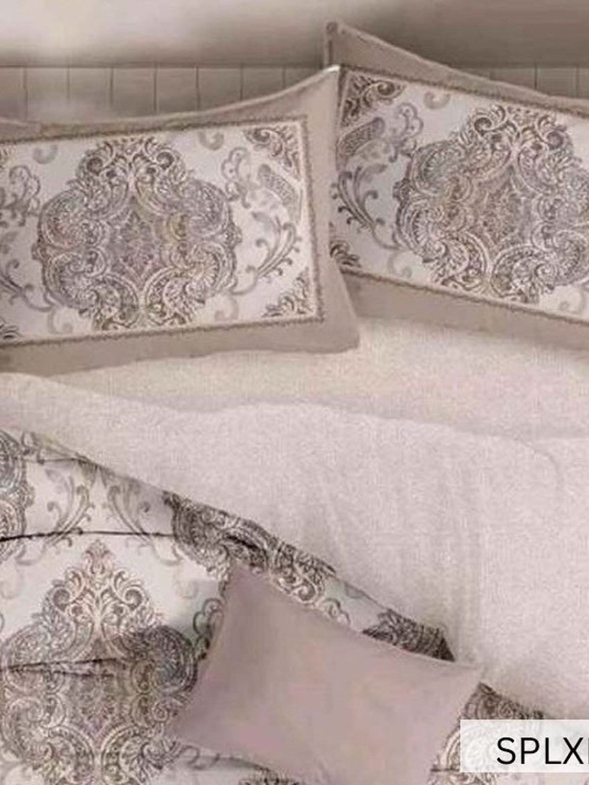 Taupe and grey ornate paisley medallion panel bedding, English Home 220TC SPLXL473