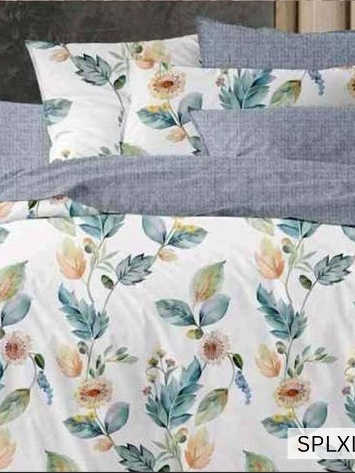 White bedding with teal leaves and cream roses, denim-blue reverse, SPLXL482