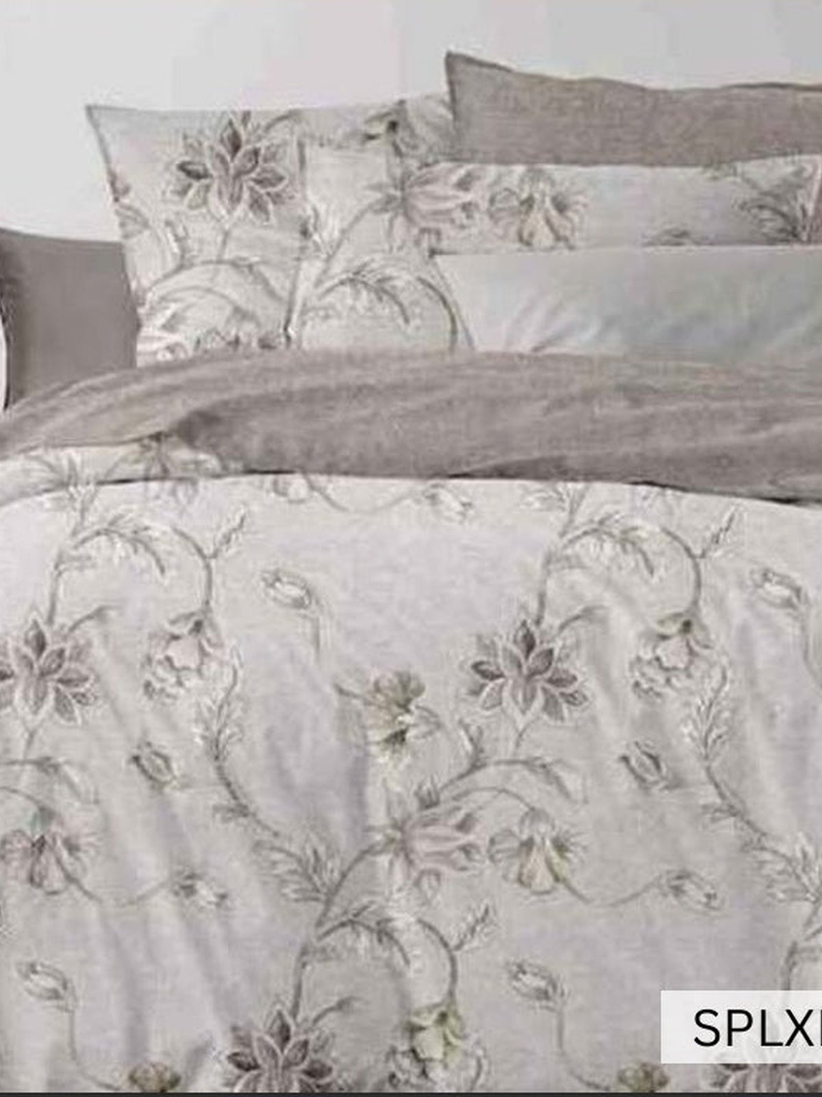 Pale grey bedsheet with grey-green trailing floral vine, English Home SPLXL486