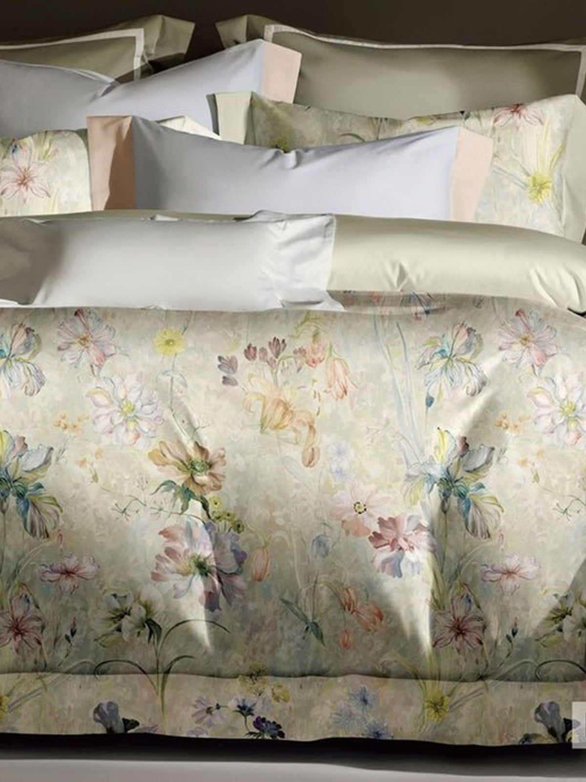 Sage and cream watercolour iris print bedding, Four Seasons 350TC FSXL 40490