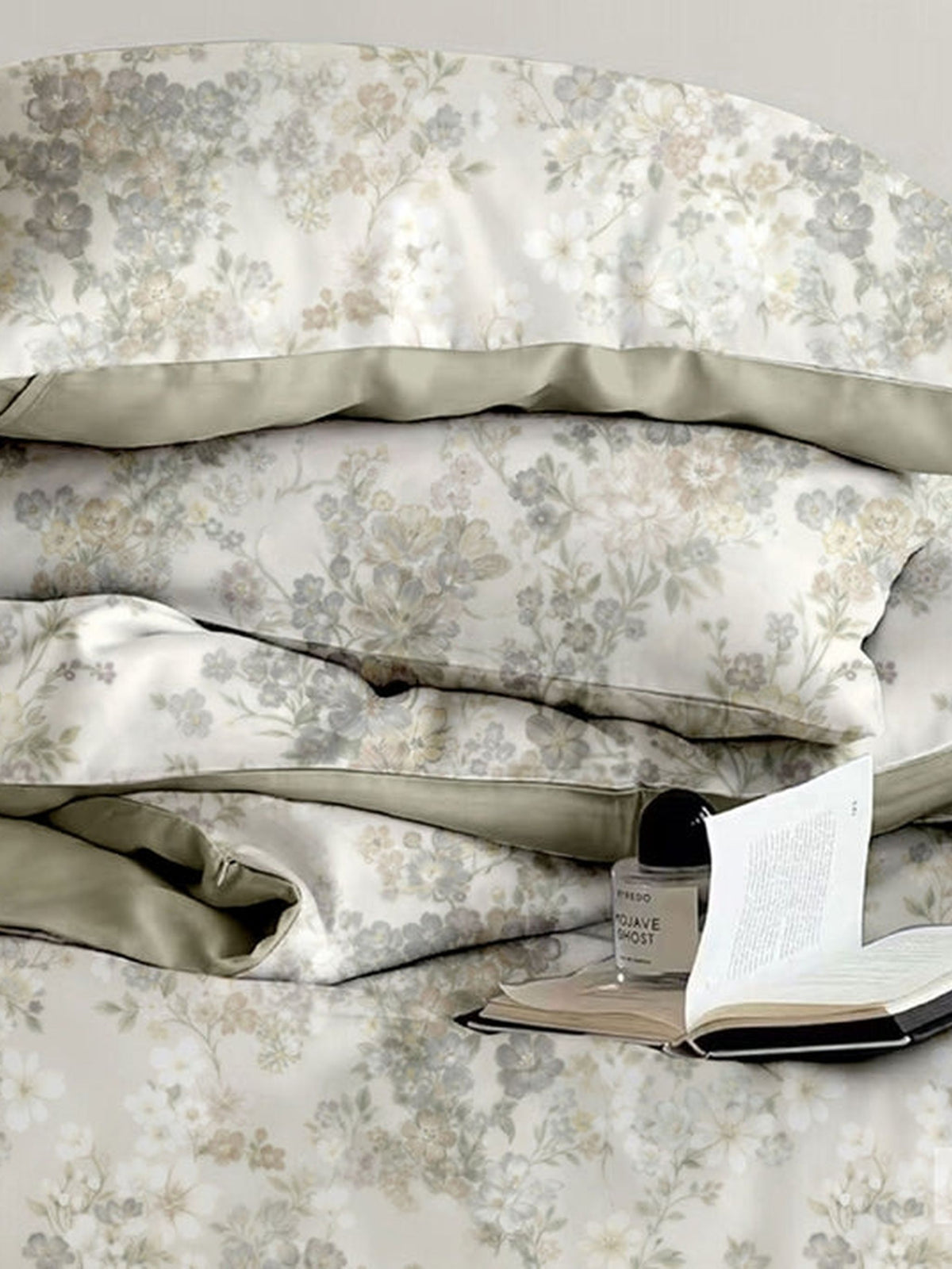 White bedsheet with soft grey rose floral and sage border, Four Seasons 350TC FSXL 40447