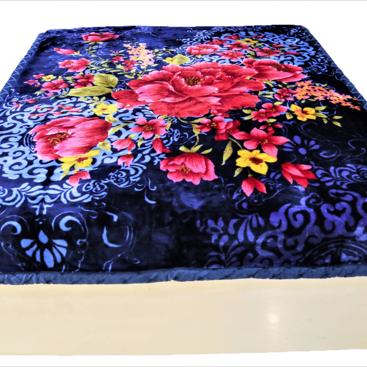 Floral print (Blue/Pink)Blanket(60 X 90 Inch)-Polyester(2.42 Kg) - Jagdish Store Online Since 1965