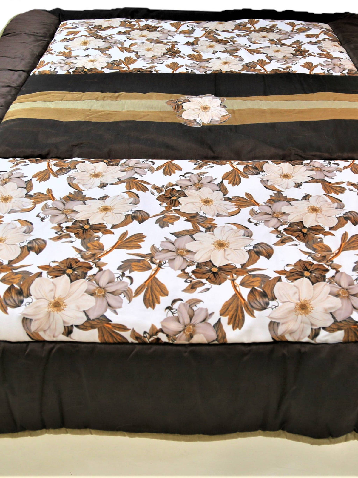 Cream polycotton single bed quilt with brown floral print and dark brown border