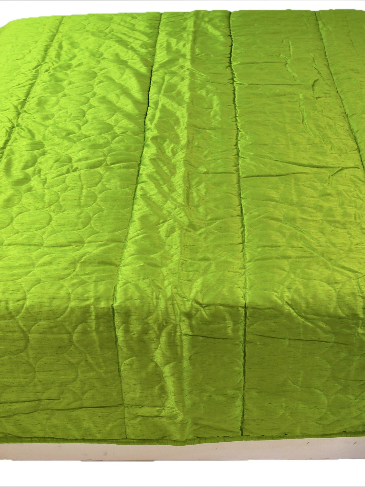 Green Plain Quilt front view