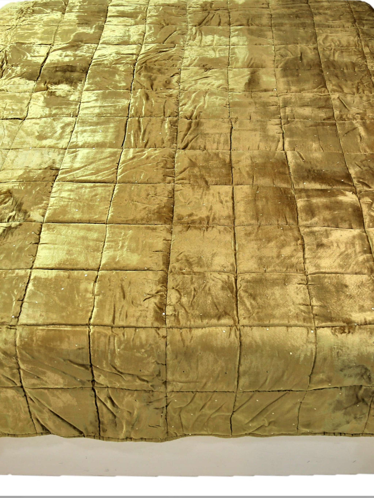 Gold Chenille Quilt front view