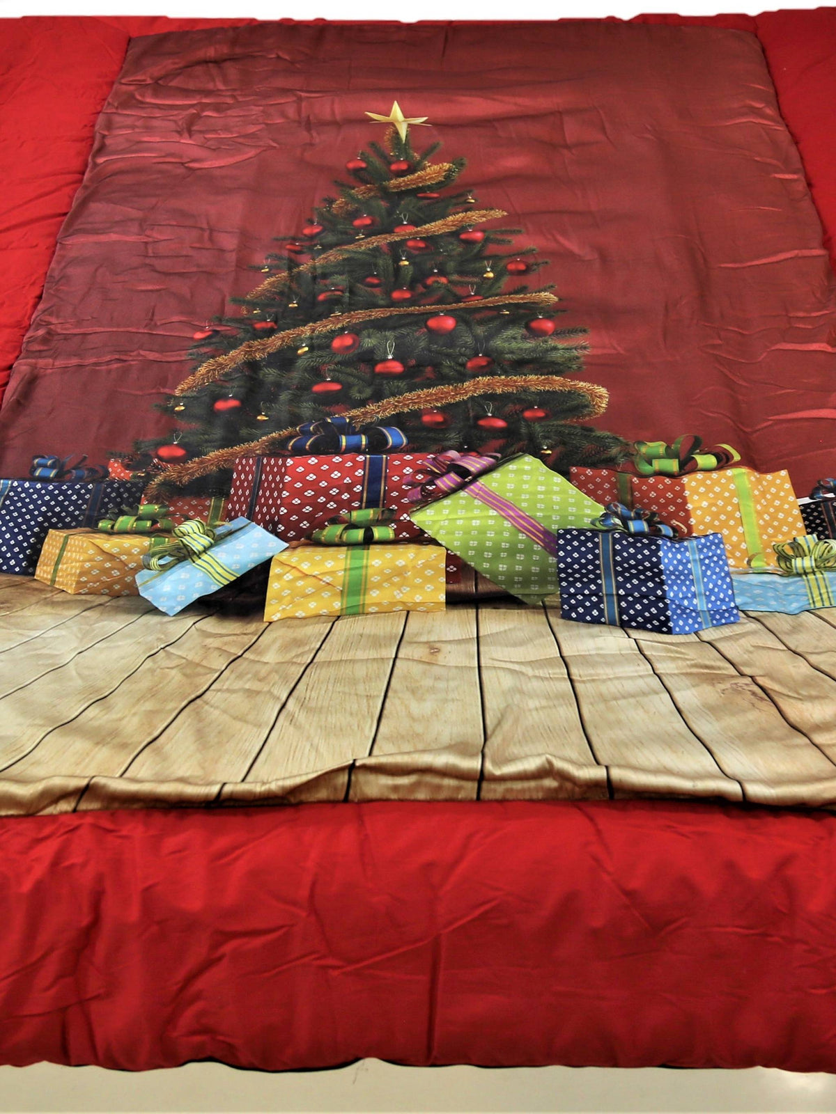 Green Printed Polyester Quilt front view