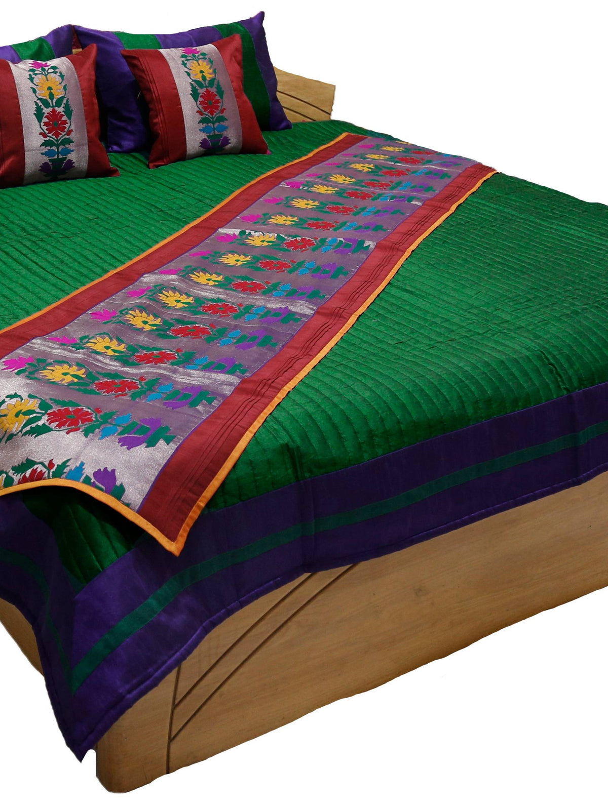 Same bedcover shown reversed to its green side, confirming genuine two-tone reversibility