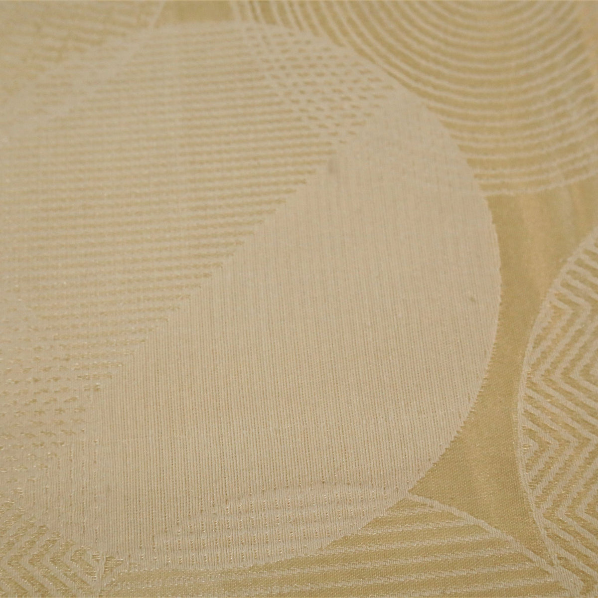 Self Design Polyester BedCover 108 X 108 Inch Set-(1 bedcover+ 2 Pillow Covers) - Jagdish Store Online Since 1965