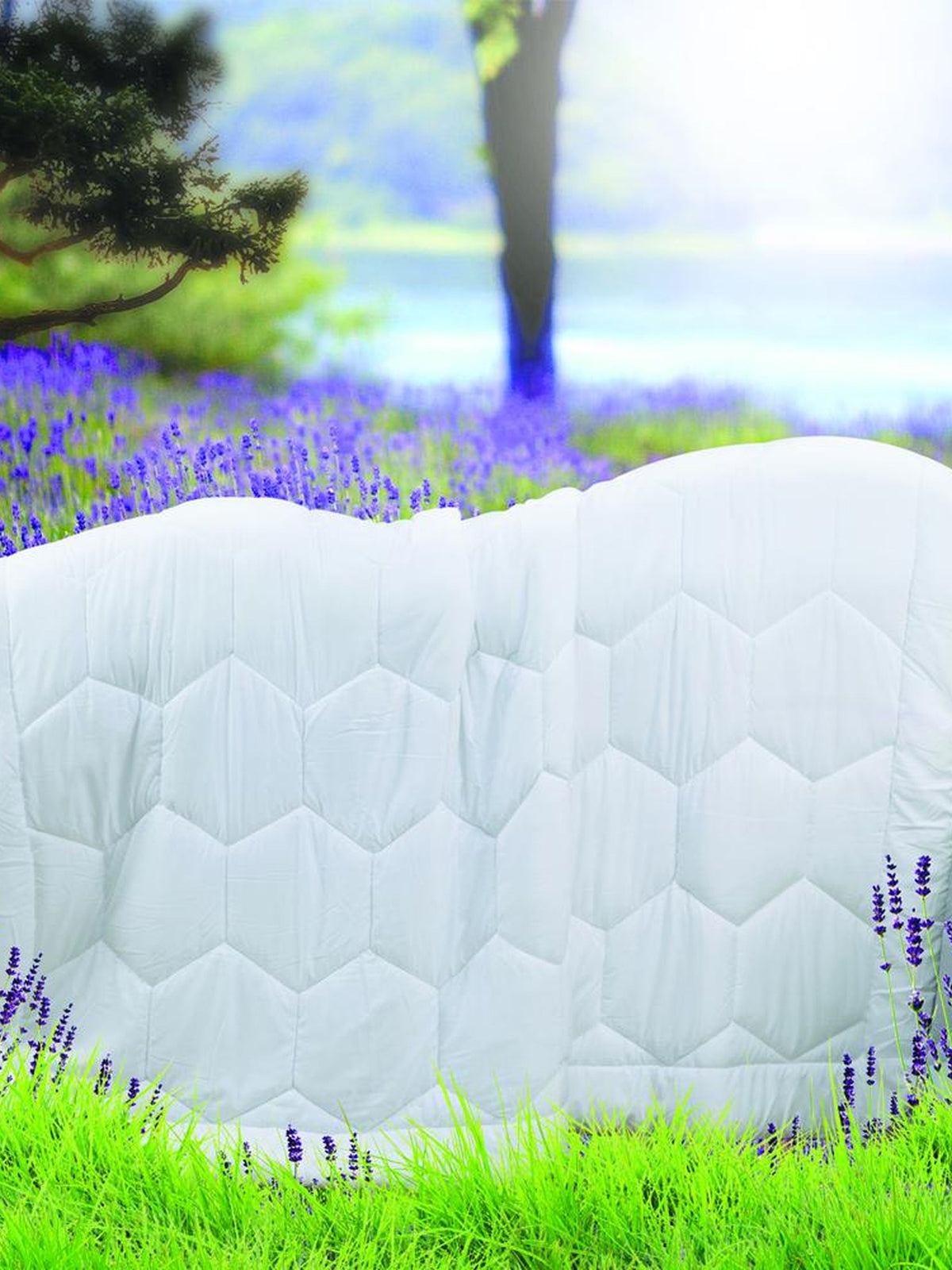 White Quilt front view
