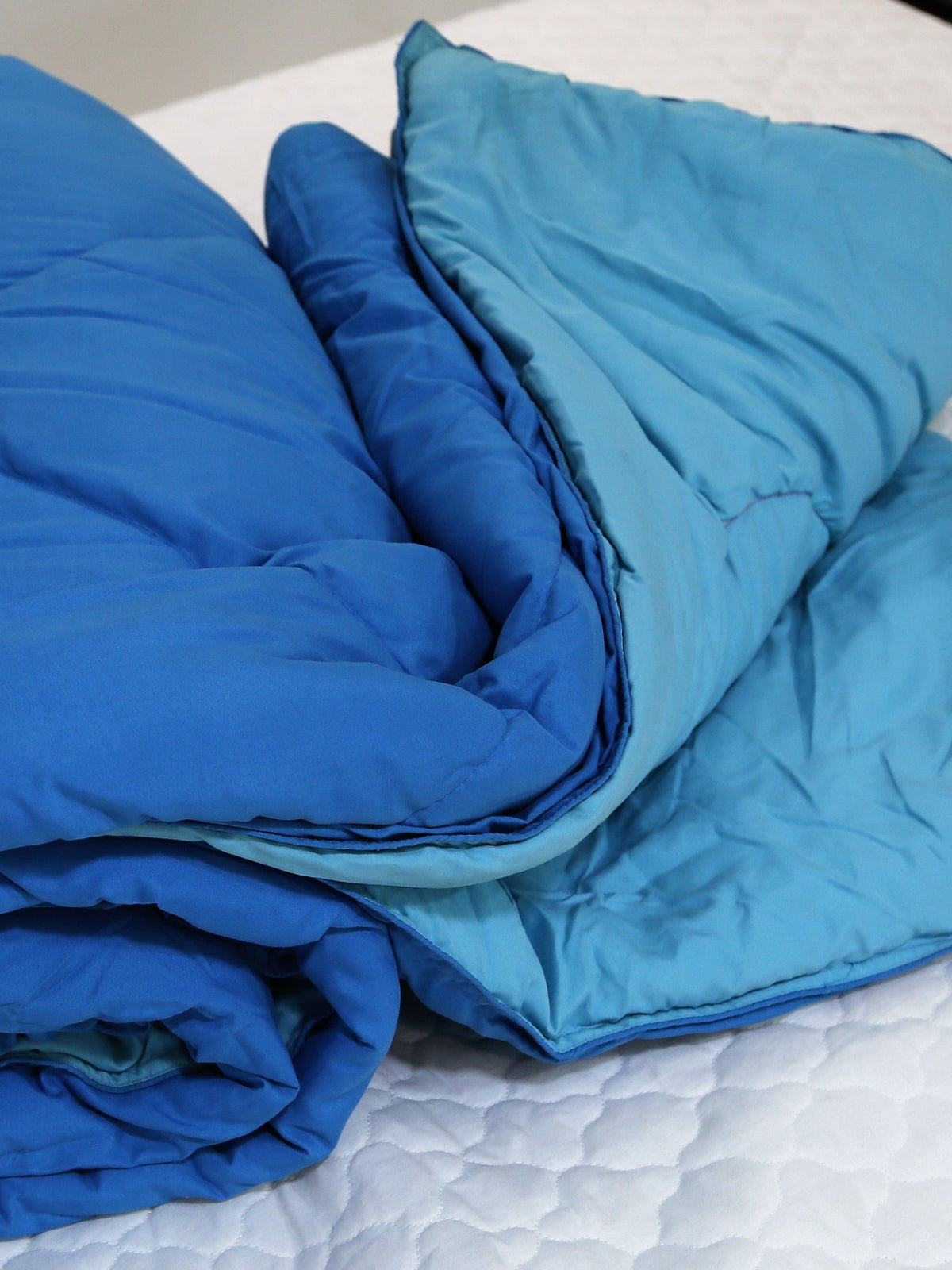 Double Shade Reversible (Blue) PolyCotton Quilt (90x100 Inch)-300 GSM - Jagdish Store Online Since 1965
