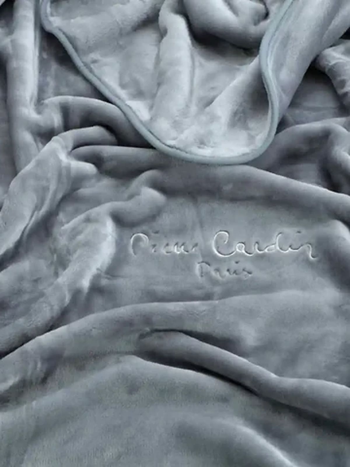 Pierre Cardin Nancy Blankets