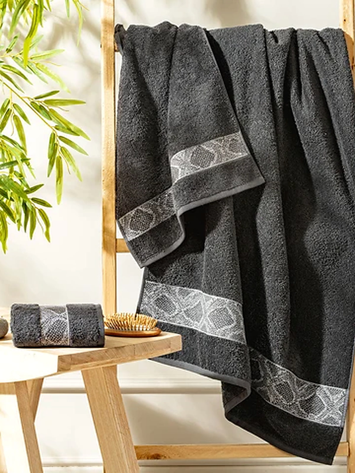 Picasso 3-Piece Towel Set Diamond Border