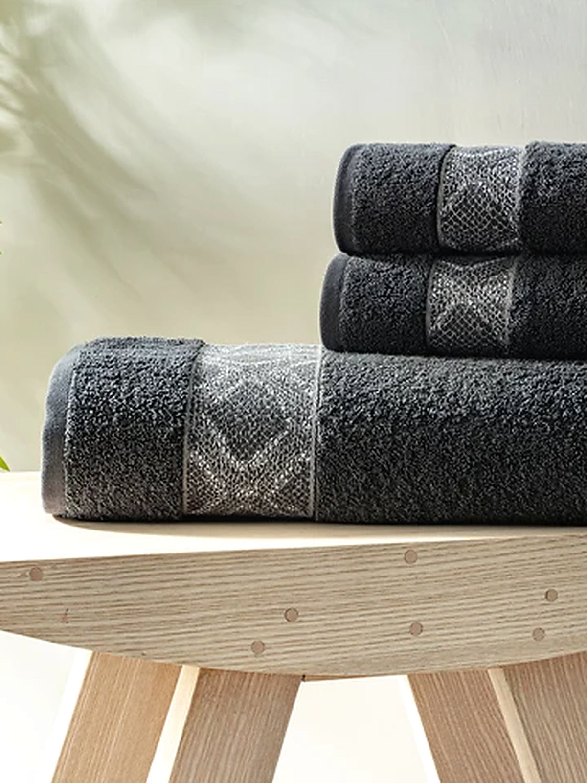 Picasso 3-Piece Towel Set Diamond Border