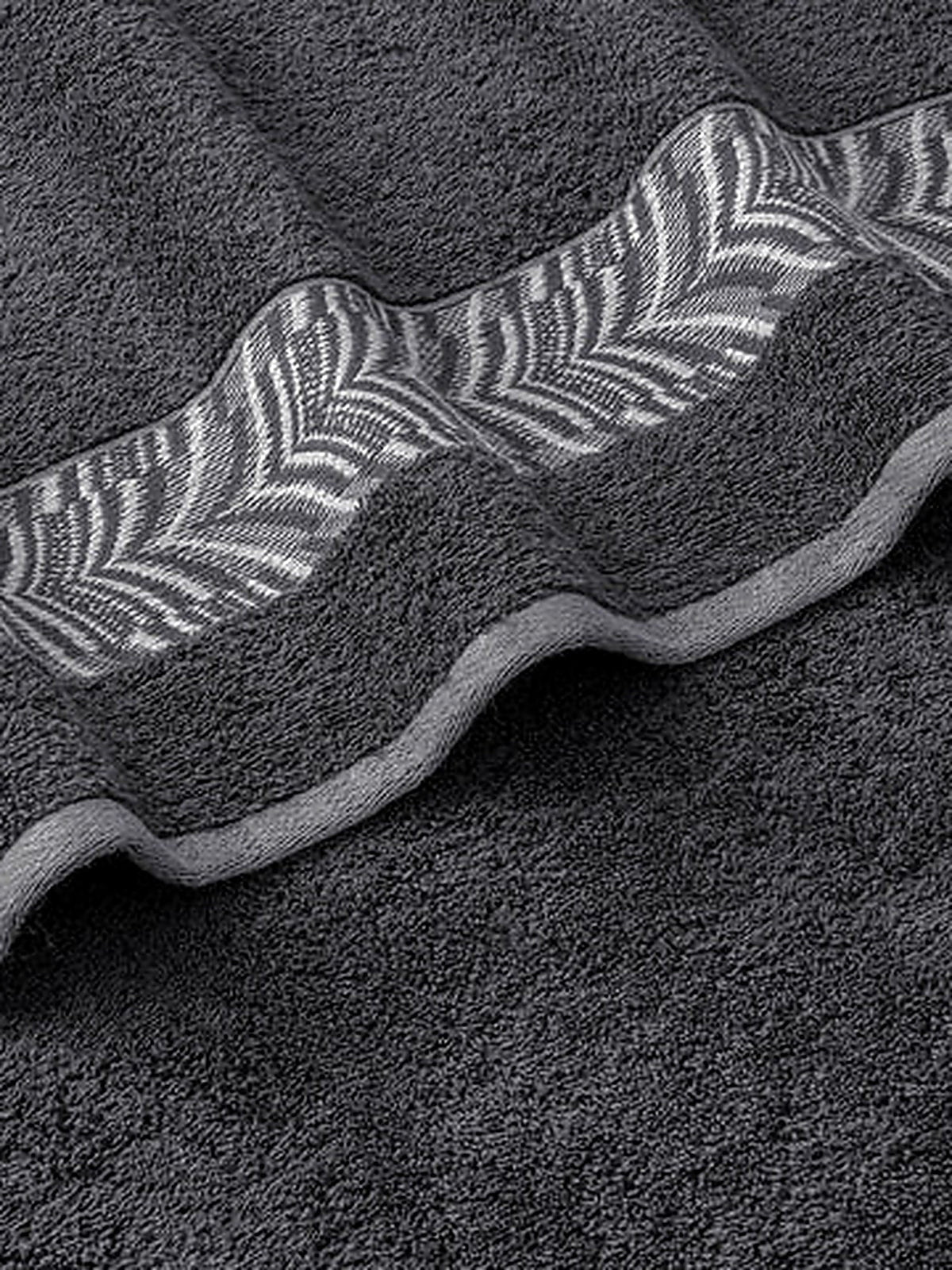 Picasso Hand Towel Herringbone Border
