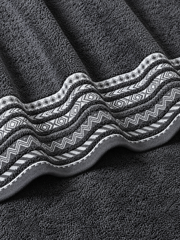 Picasso Bath Towel Tribal Border
