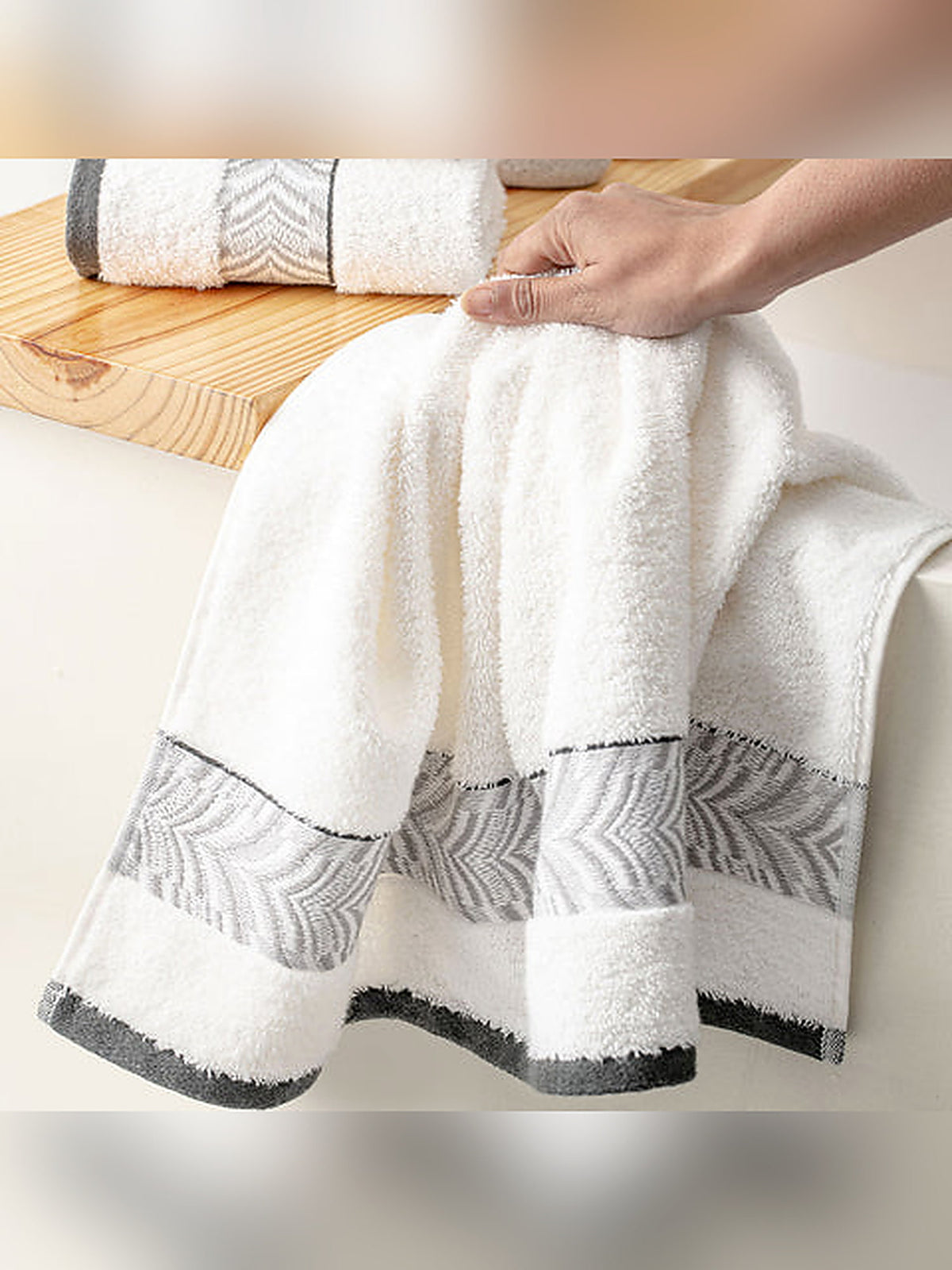Picasso Hand Towel Herringbone Border