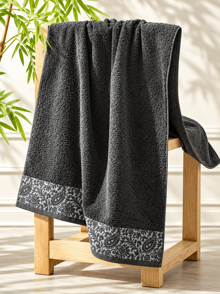 Picasso Bath Towel - Floral Border