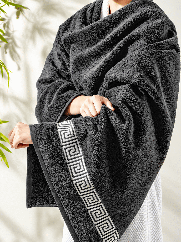 Picasso Bath Towel - Greek Key Border