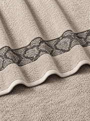 Picasso Hand Towel Diamond Border