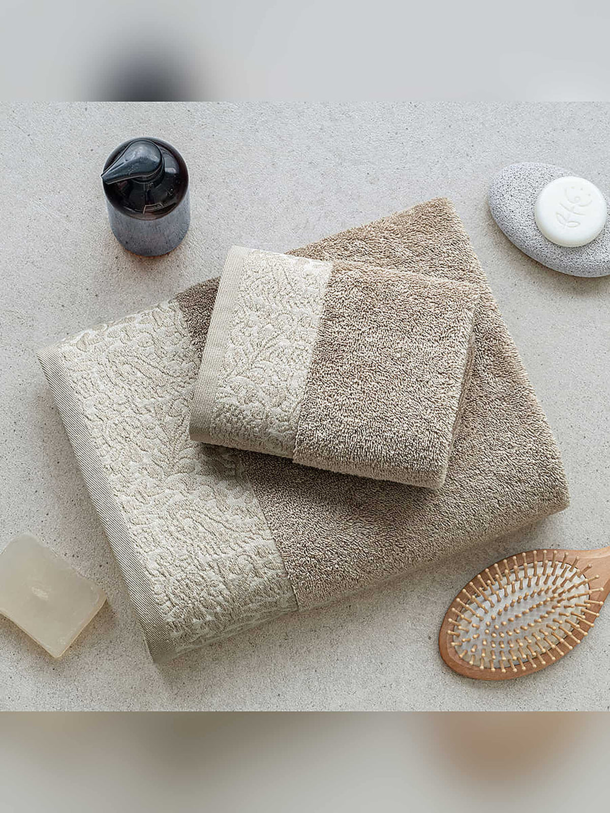 Picasso 3-Piece Towel Set Floral Border