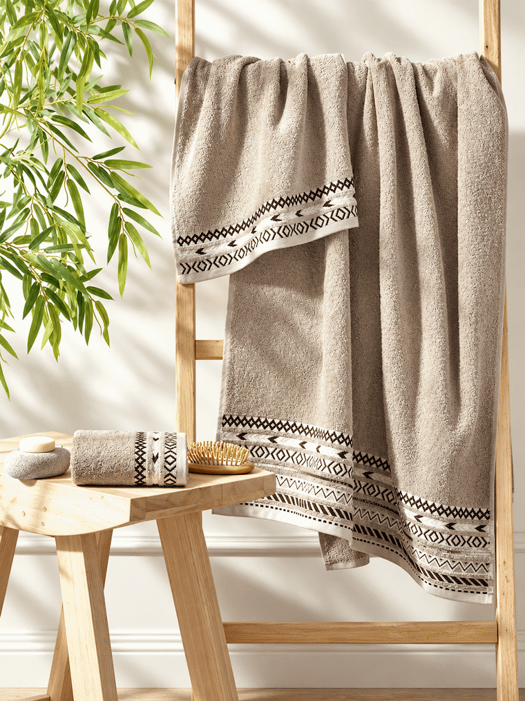 Picasso 3-Piece Towel Set Tribal Border