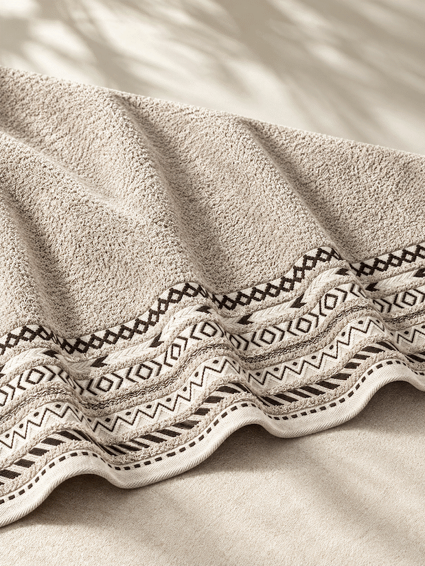 Picasso Hand Towel Tribal Border