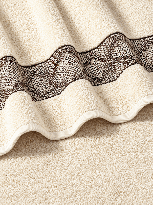 Picasso Hand Towel Diamond Border