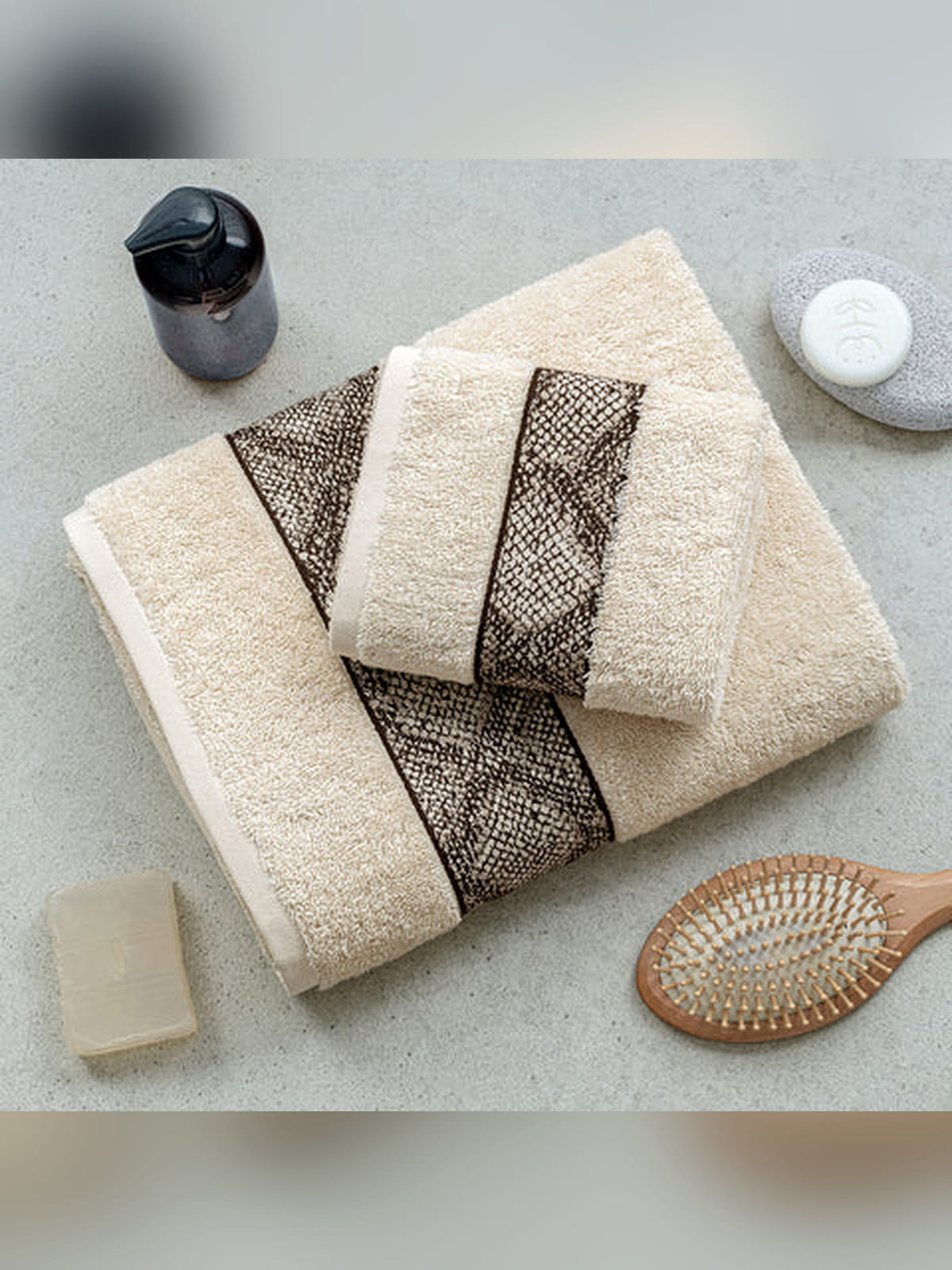 Picasso 3-Piece Towel Set Diamond Border