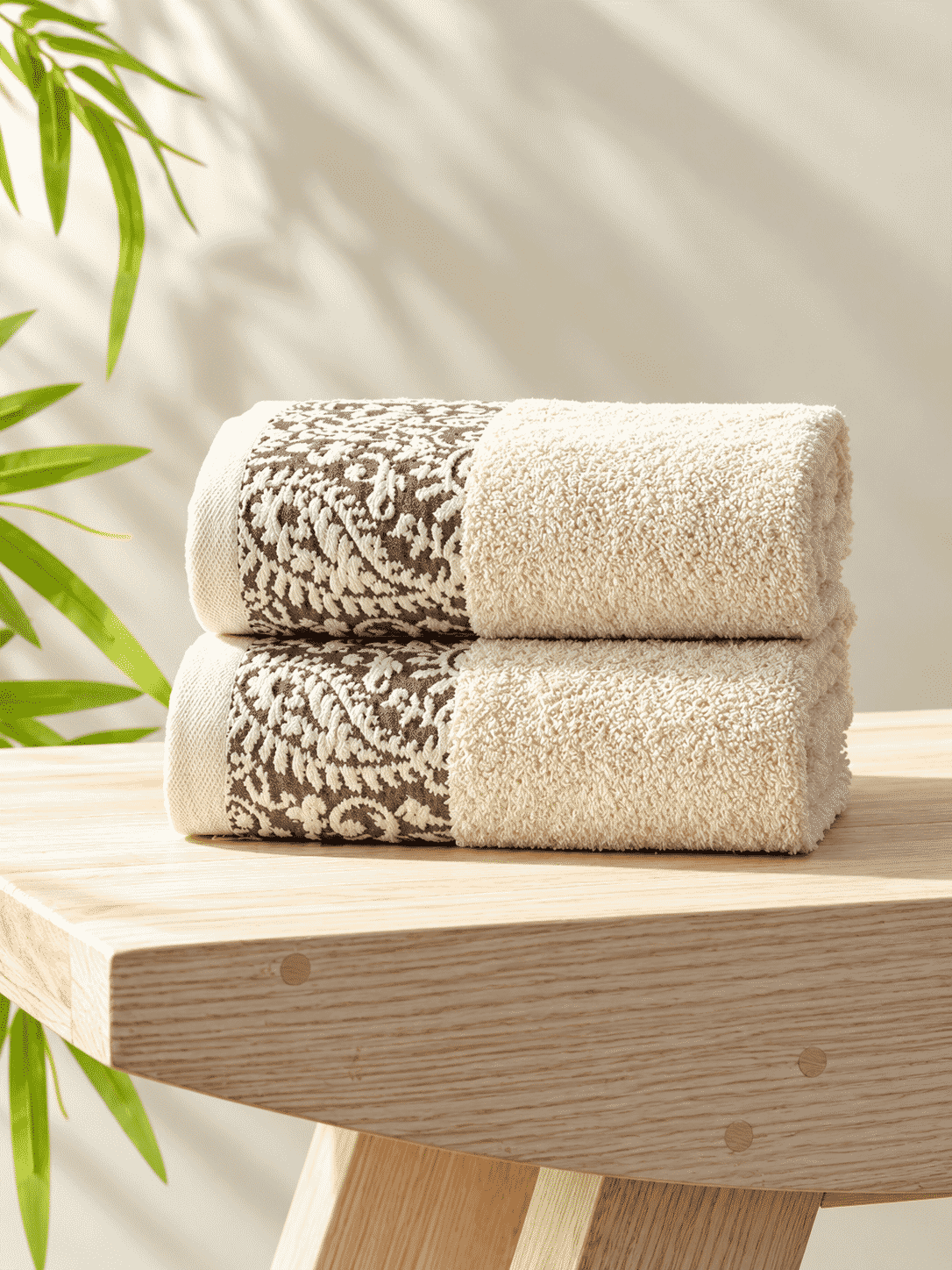 Picasso Hand Towel Floral Border