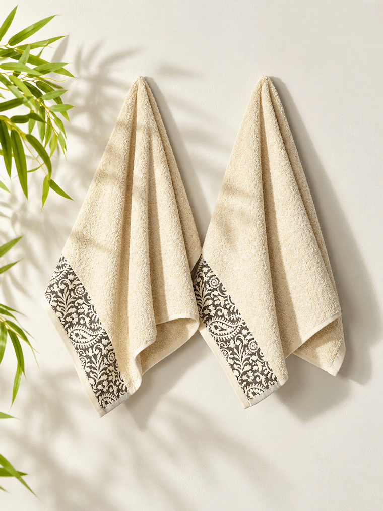 Picasso Hand Towel Floral Border