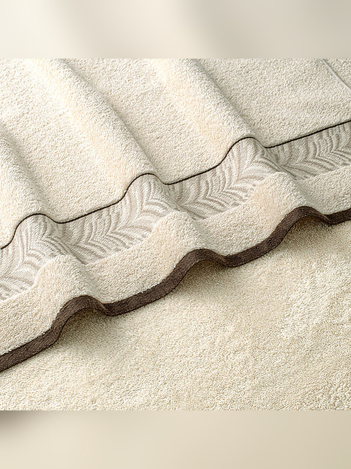 Picasso Hand Towel Herringbone Border