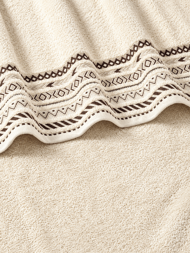 Picasso Bath Towel Tribal Border