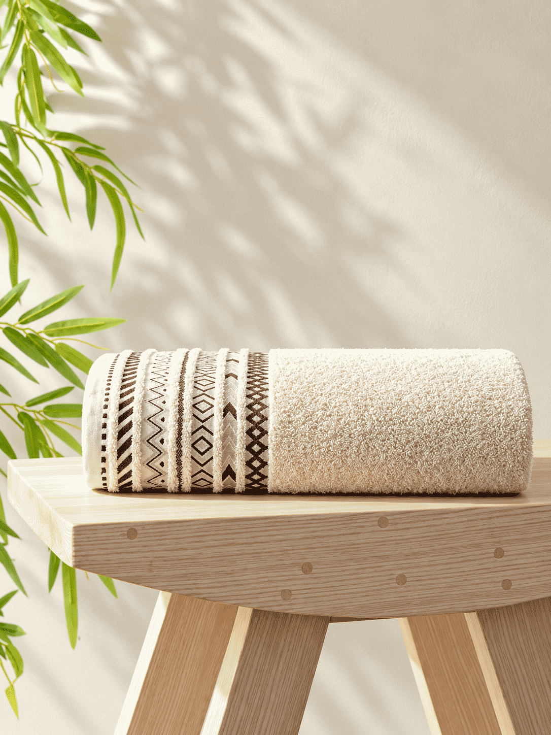 Picasso Bath Towel Tribal Border