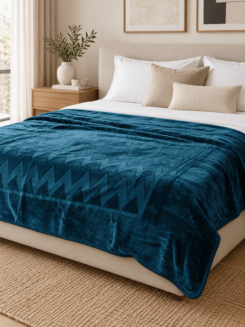 Verena Zig-Zag Pattern Blanket