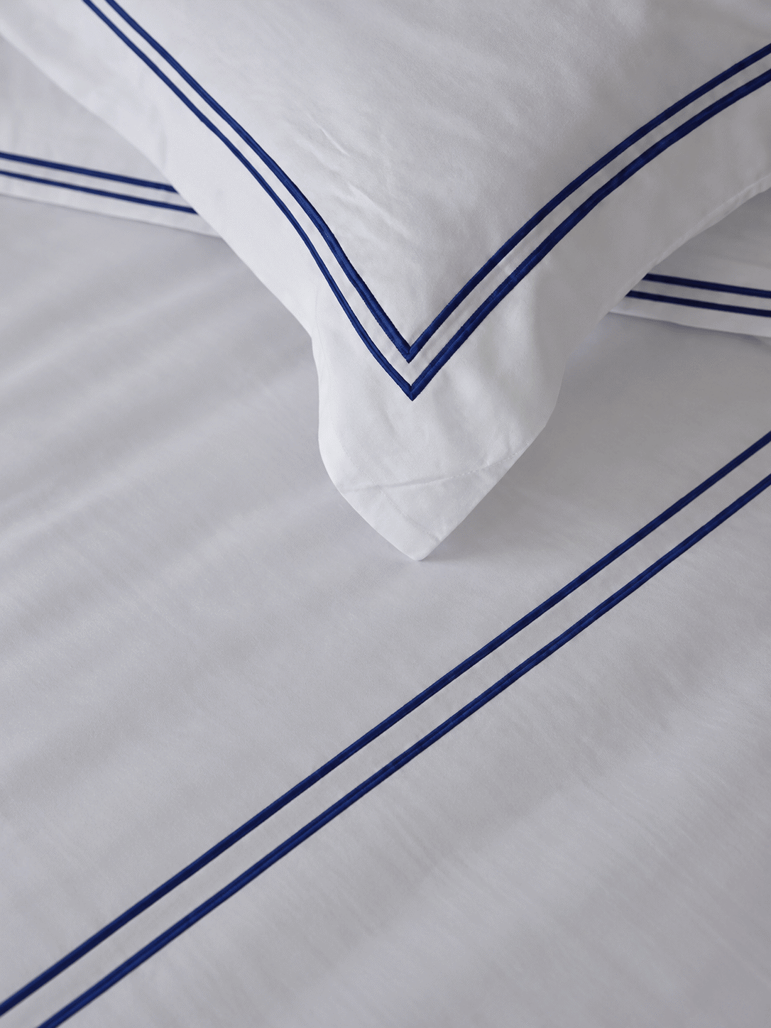 Merrowing 800 TC Cotton Queen Size Duvet Cover with Pillowcases