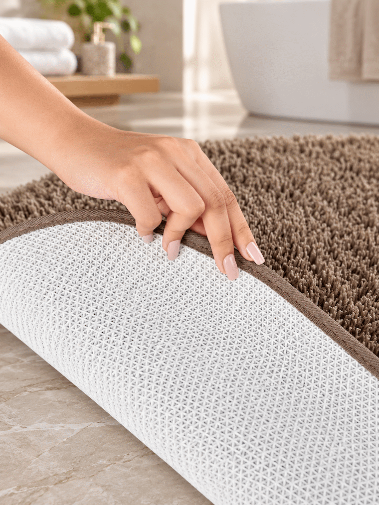 Round Lamb Bathmat