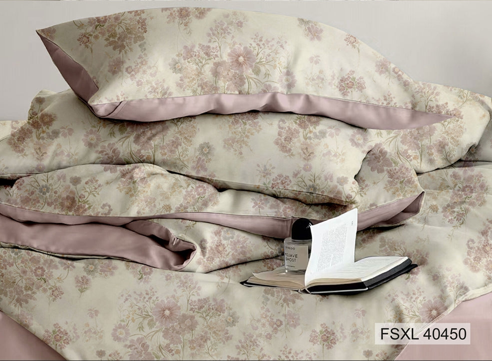 Cream bedsheet with mauve floral and dusty mauve border, Four Seasons 350TC FSXL 40450