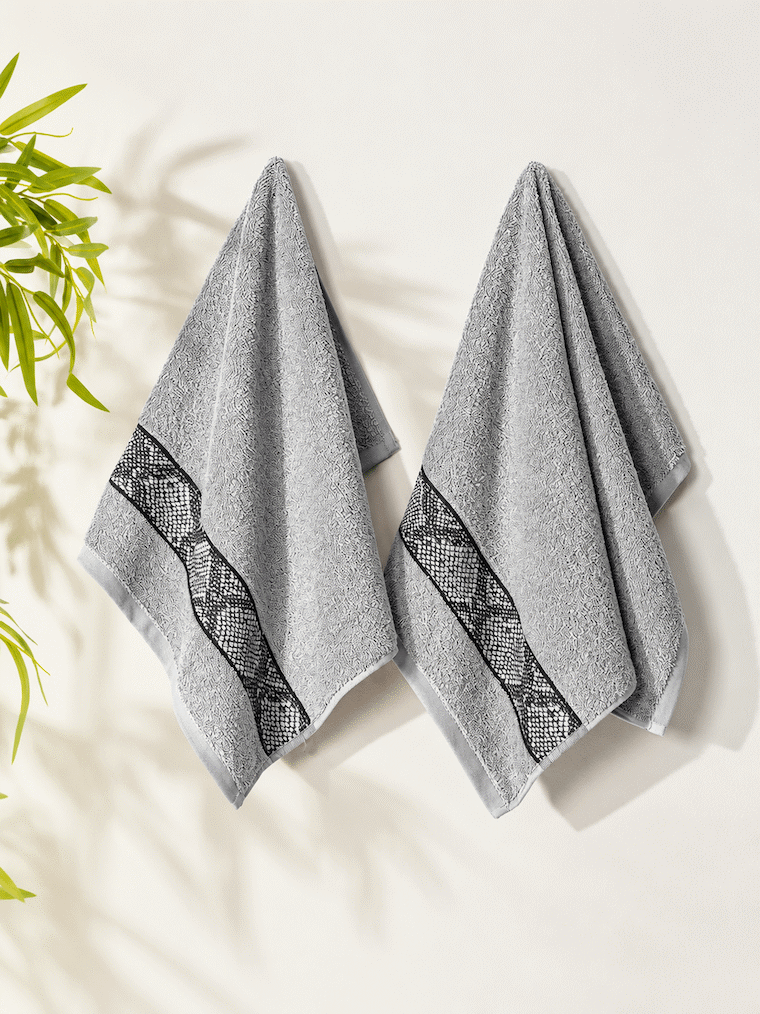 Picasso Hand Towel Diamond Border
