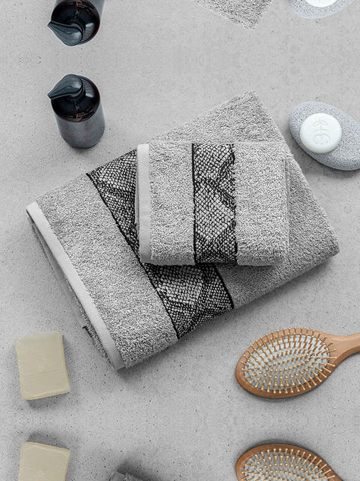 Picasso 3-Piece Towel Set Diamond Border