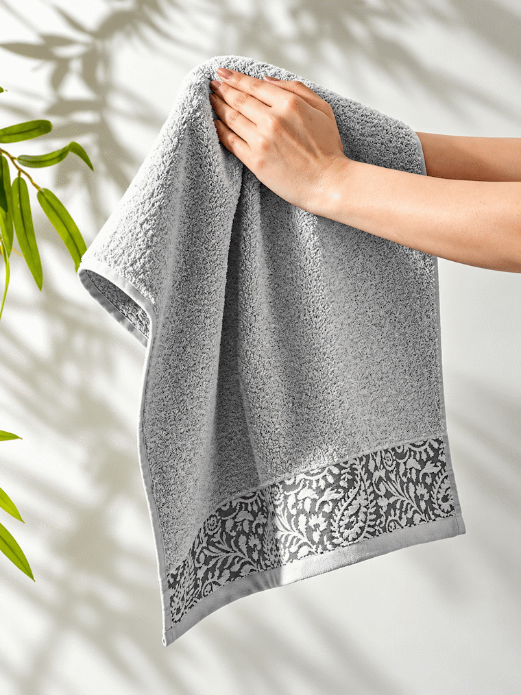 Picasso Hand Towel Floral Border