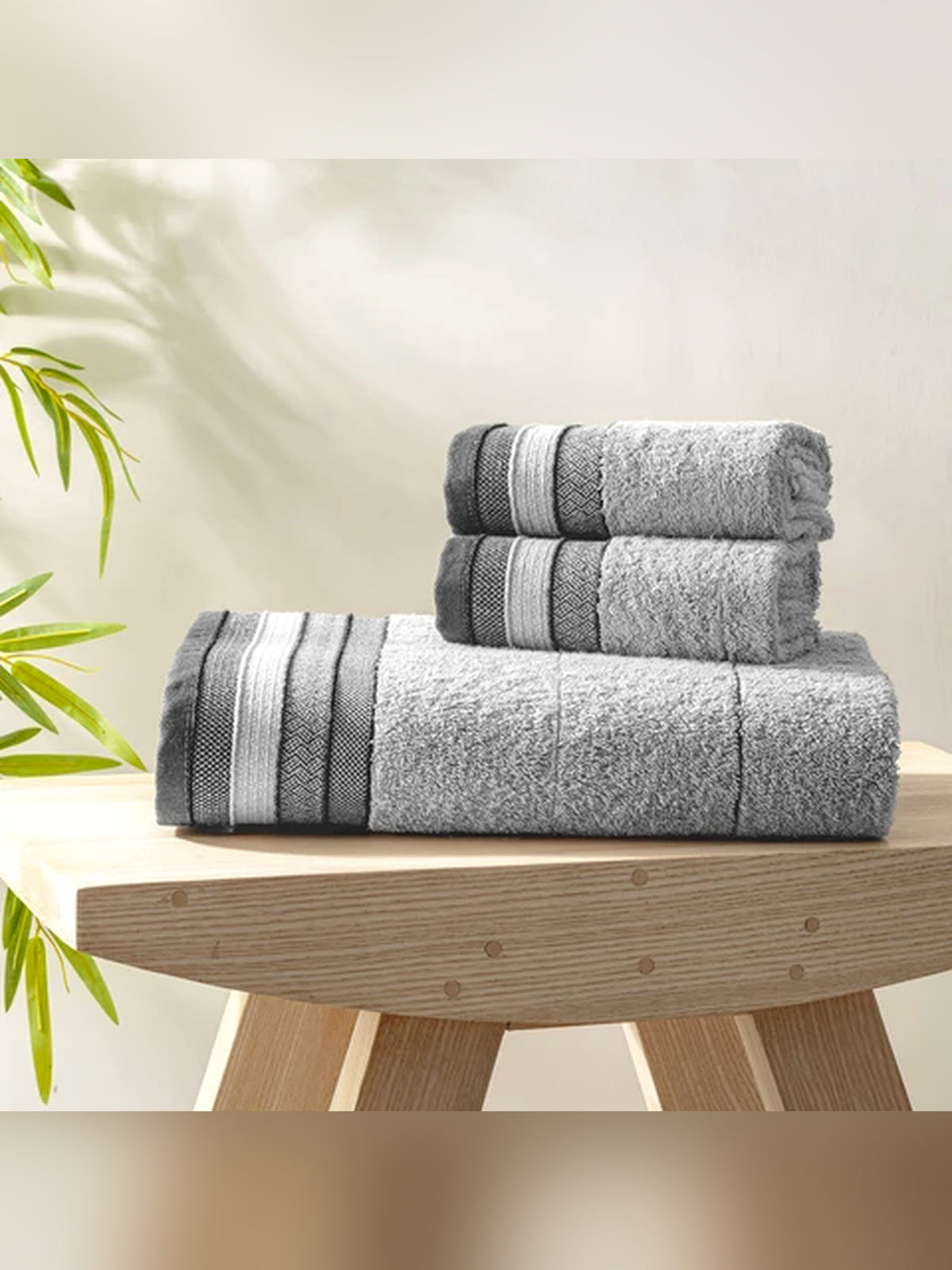 Picasso 3-Piece Towel Set Linear Border